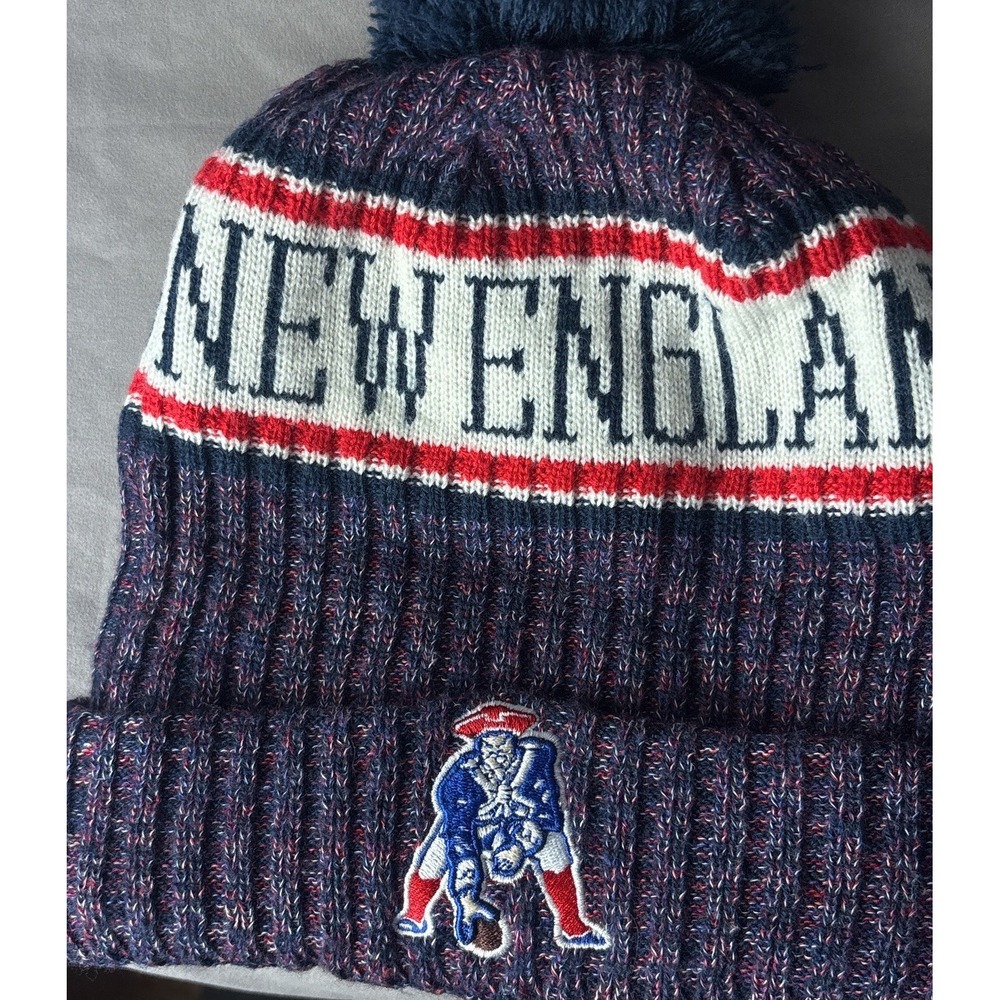 New England Patriots‎ NFL New Era Beanie Knit Pom-Pom Hat Retro Logo